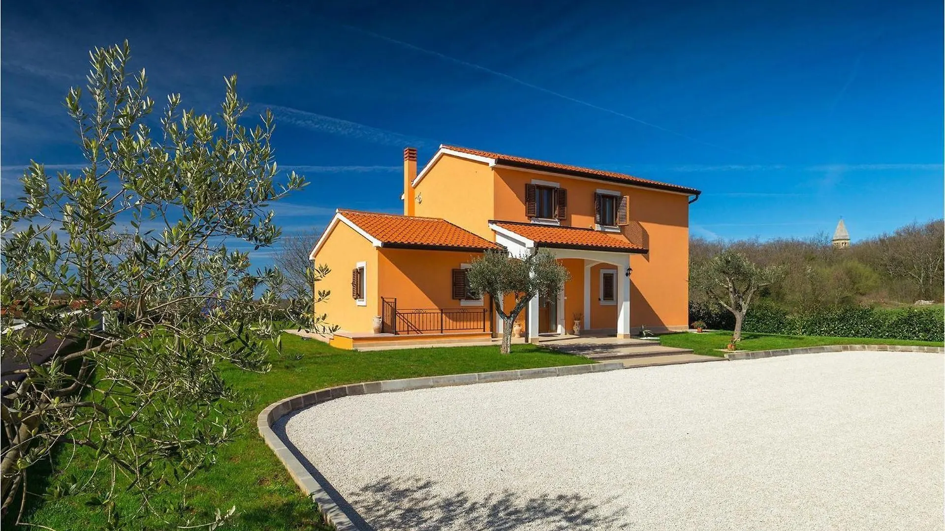 Holiday home Villa Montreo Muntrilj