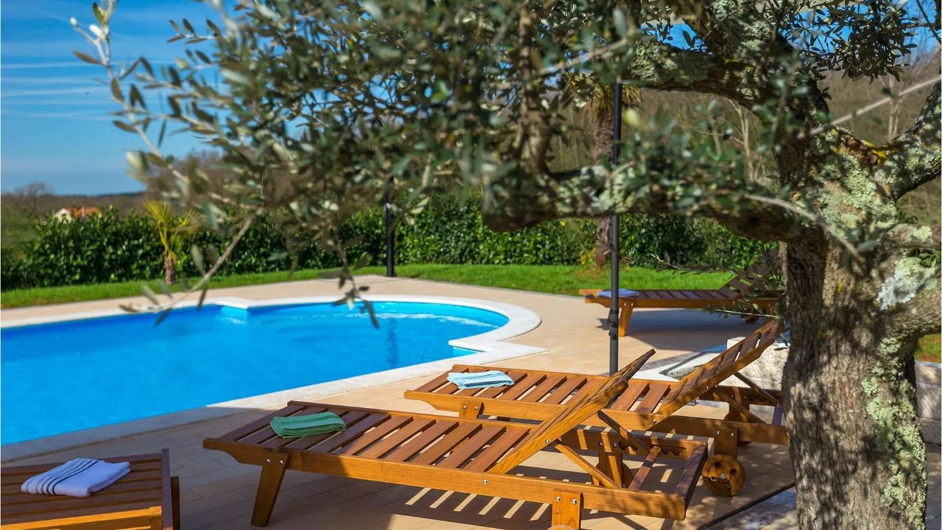 Holiday home Villa Montreo Muntrilj